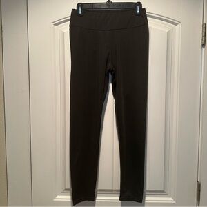 Black Scrunch Booty Leggings w/Pockets L